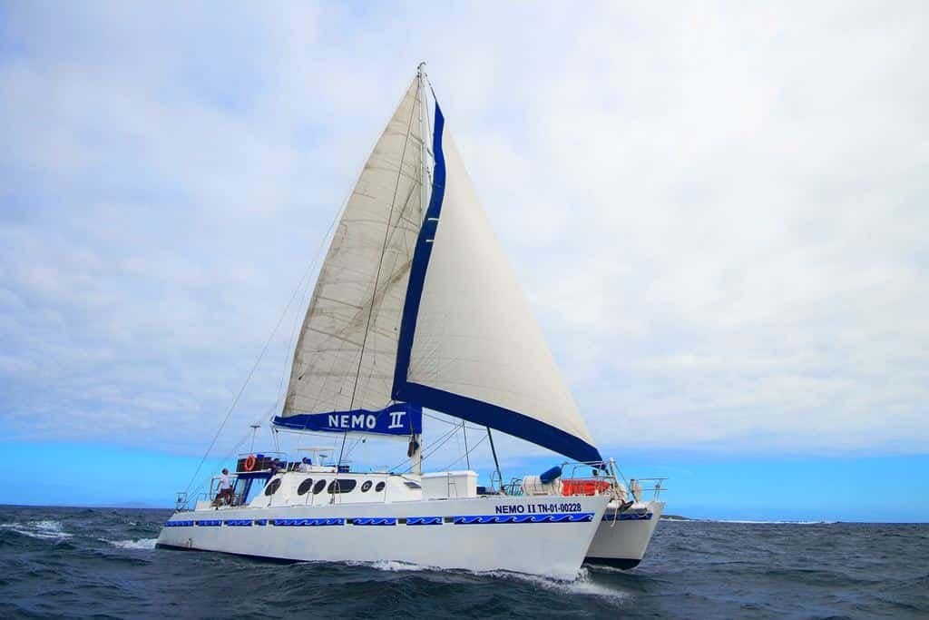 Galapagos-boat-Nemo-2