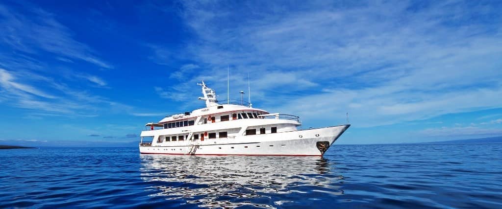 Galapagos-boat-Mary-Passion