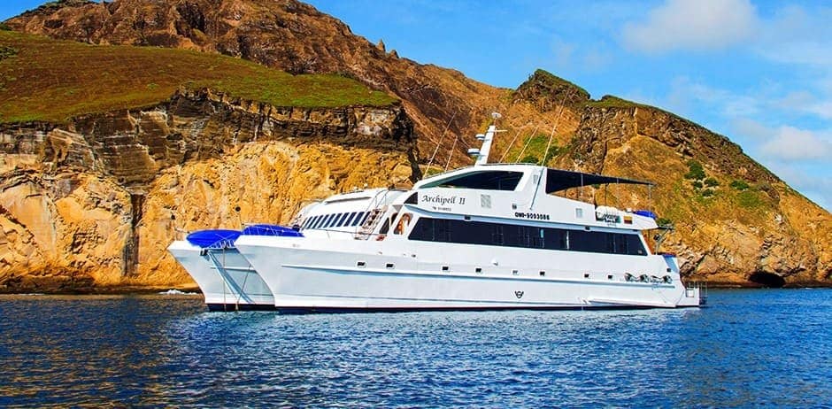 Galapagos-boat-Archipel-2
